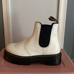 White Dr Martens boots worn once, excellent condition